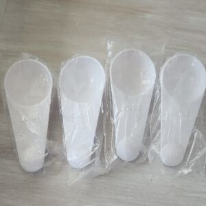 White Plastic Measuring Scoops for Parties